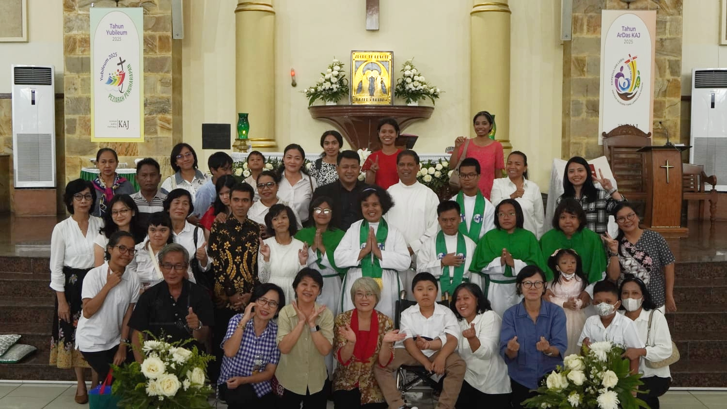 Misa Perdana Umat Berkebutuhan Khusus di Paroki Cijantung Rumah Tuhan untuk Semua